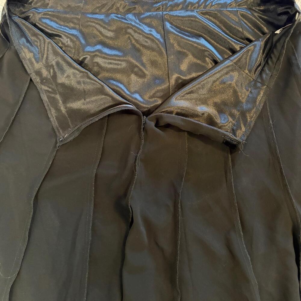 Tozali - Women's Juniors Black Skirt - Size 14 - Picture 2 of 7